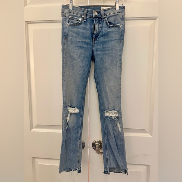Rag and Bone Sz 24 Stovepipe Distressed Hem Jeans in Prospector Rinse - Picture 4 of 11
